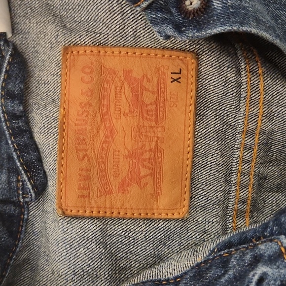 Levis Trucker Jacket Mens XL Blue Denim Jean Button Up Cotton Casual - Picture 2 of 9